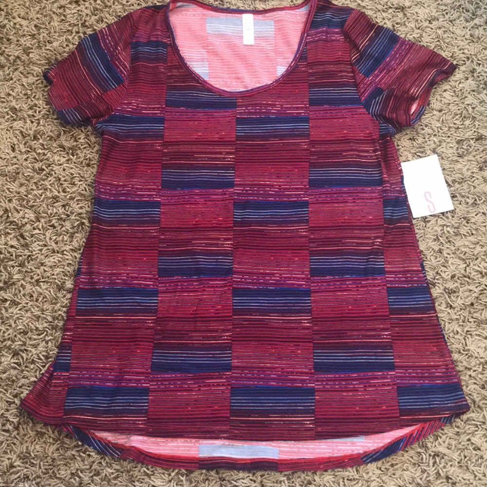 NWT LuLaRoe Striped Small Classic T